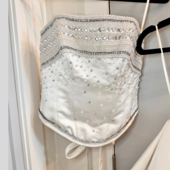 Maggie Soterro Wedding Gown White Size 8 - Picture 4 of 16